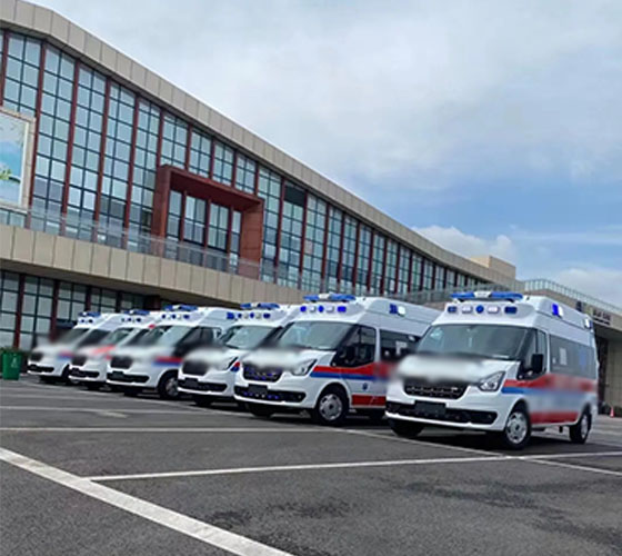 尼玛县服务车队展示